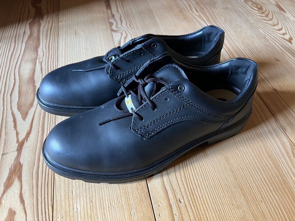 Scarpe da uomo: Sicherheits- Arbeitsschuh Gr.44 – Nuovo (secondo la descrizione) da Reigoldswil venduto da Gora5