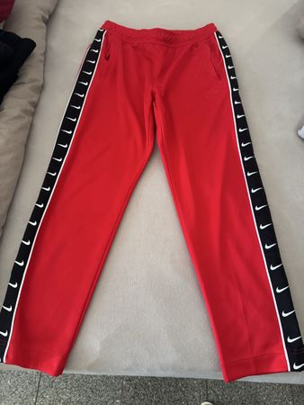 Nike Jogginghose / Trainingshose Rot Gr. M - Top Zustand!