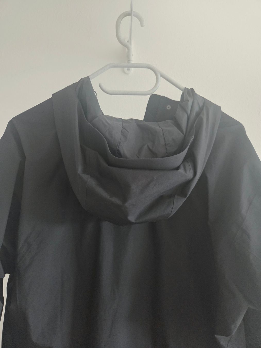 Arcteryx Mäntel: Regenmantel von Arc'teryx schwarz – Gebraucht aus Oberrieden von Smart570 4