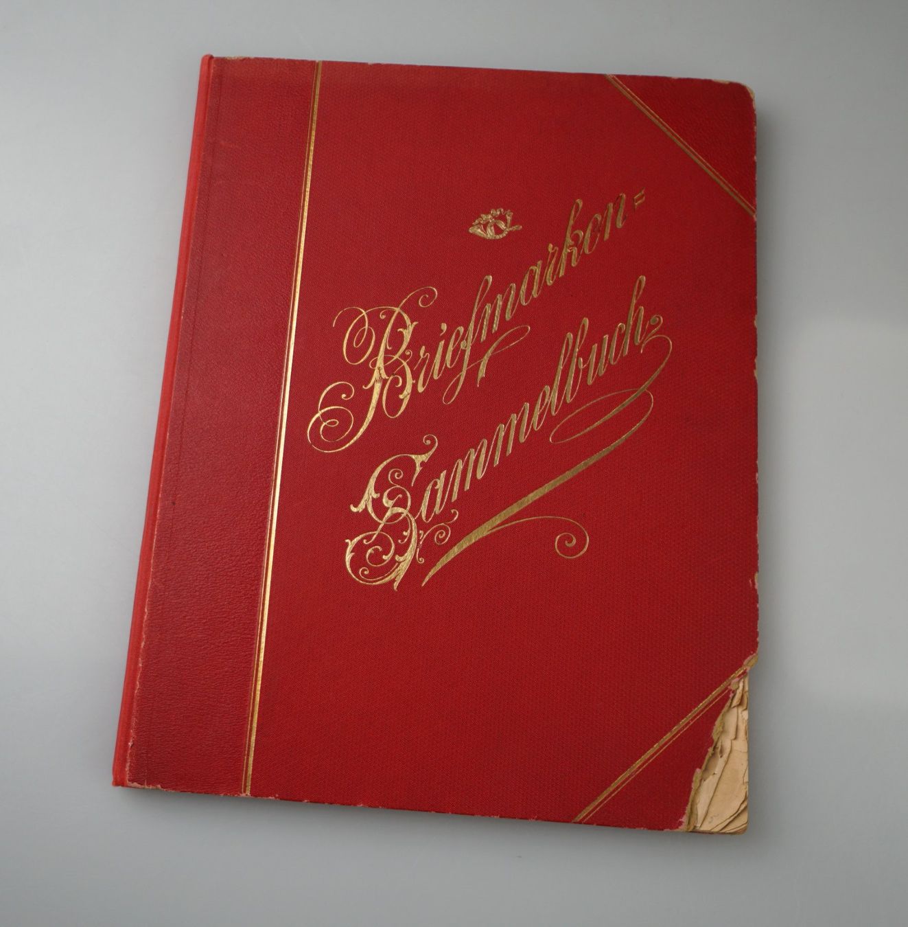 Albums: Briefmarken Sammelbuch – D'occasion à Volketswil par brockipfannenstil