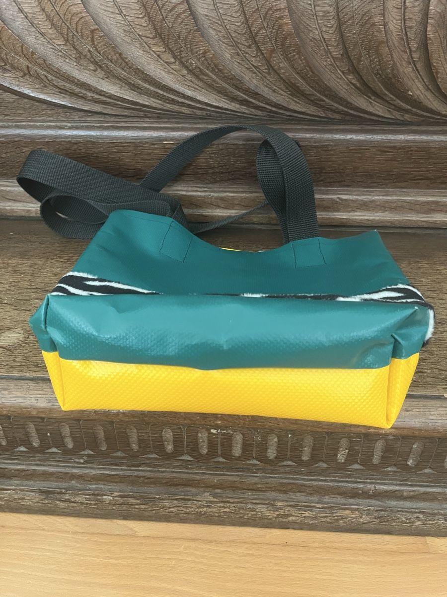 Borse da donna: Tasche, farbig – Usato da Uetikon am See venduto da erz13 4