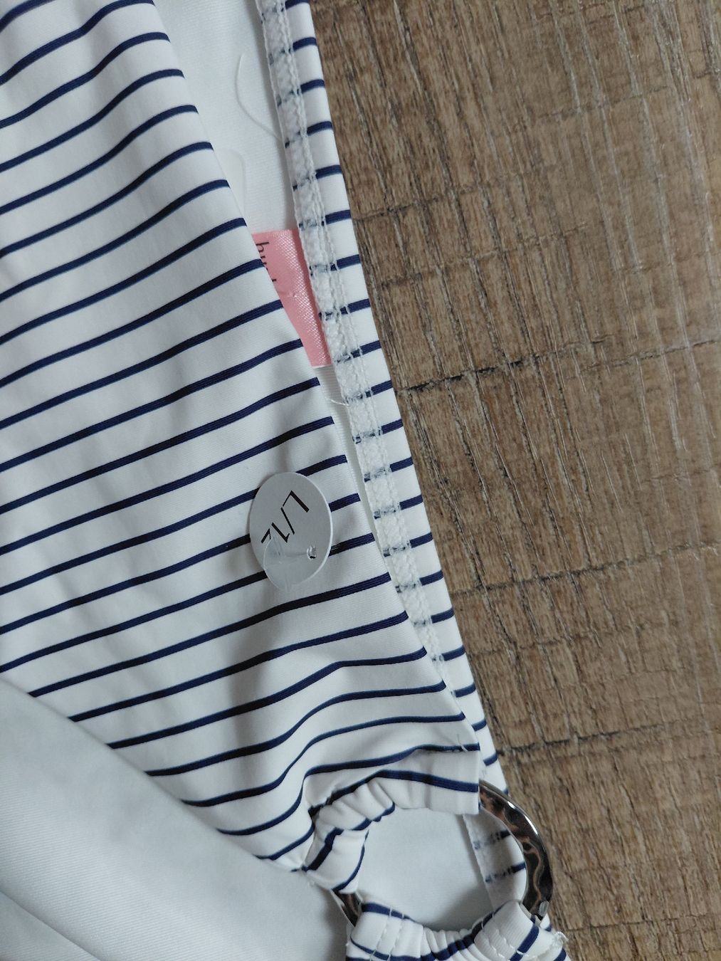 Hunkemöller Maillots de bain & Bikinis: Bikini gestreift Marke hunkemöller – Neuf avec emballage d'origine à Balsthal par Leila_Luna 4