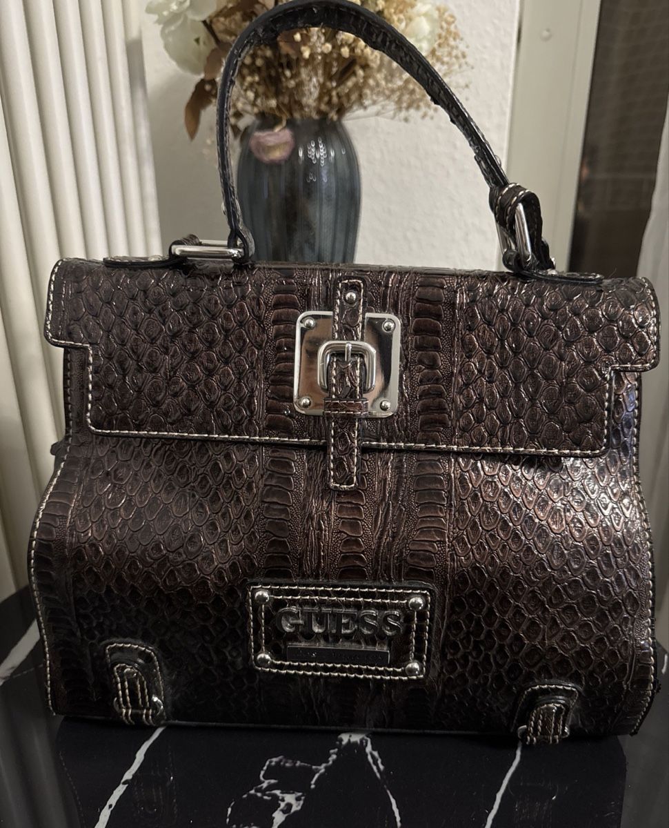 Guess Borse da donna: GUESS HANDTASCHE IN KROKOOPTIK – Usato da Untersiggenthal venduto da Dilosh.ch