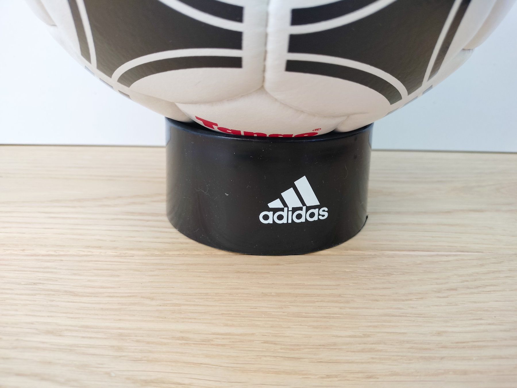 Adidas Bälle: Original Adidas Matchball EM 1984 – Gebraucht aus Wil SG von kaizzen 9