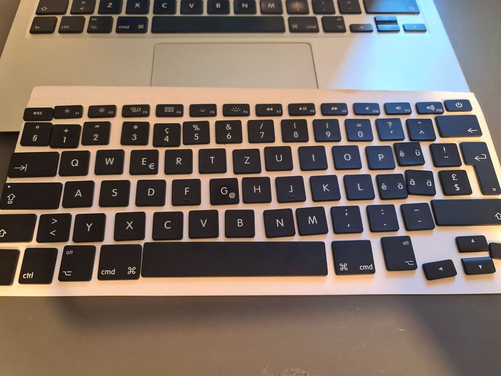 macbook-air-keys-kaufen-auf-ricardo