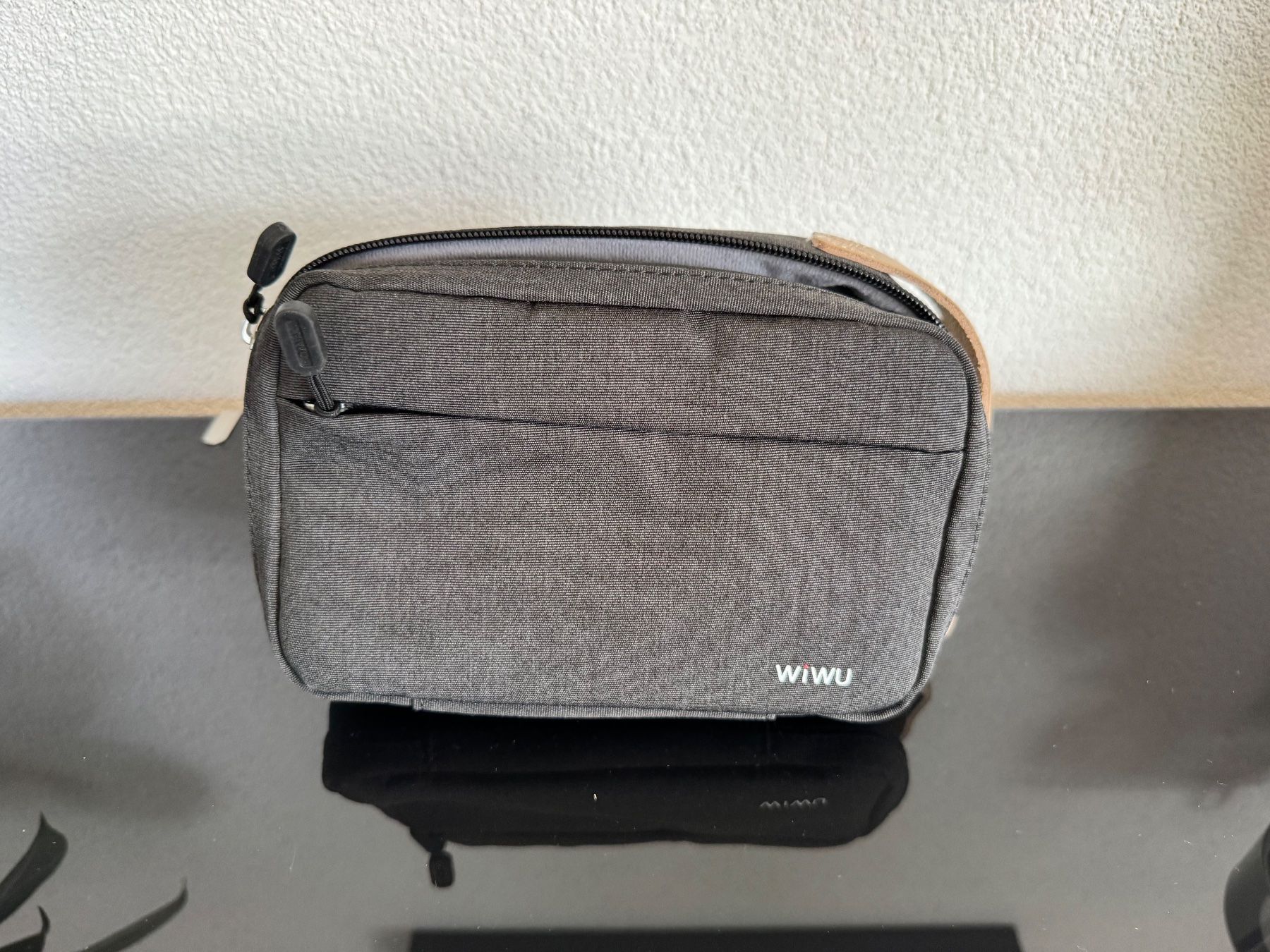 Borse: Wiwi Universal Phone Organizer – Usato da Löhningen venduto da santafe06