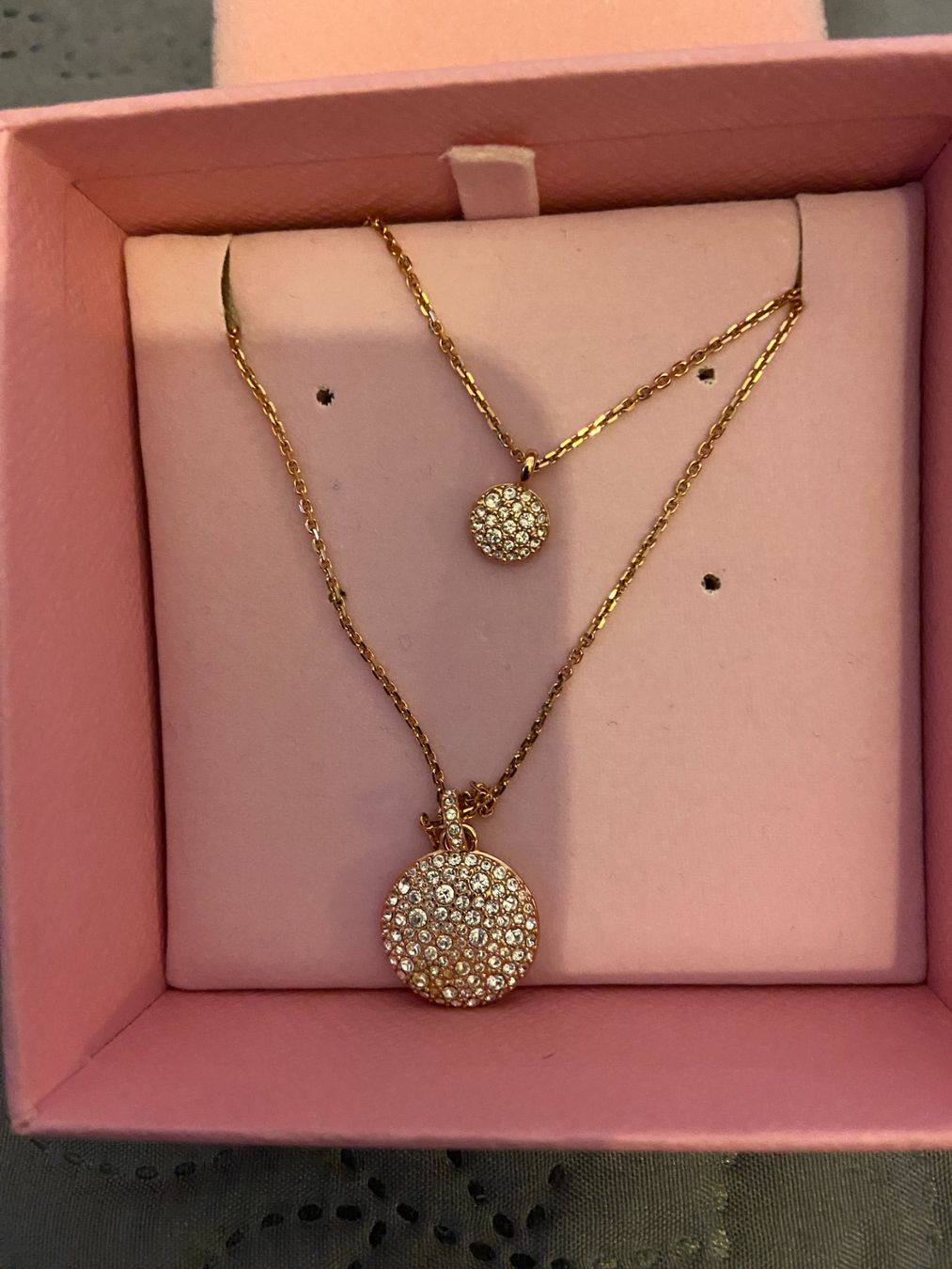 Swarovski Catenine: Collier double rang Swarovski or rose – Nuovo (secondo la descrizione) da Plan les Ouates venduto da didi911