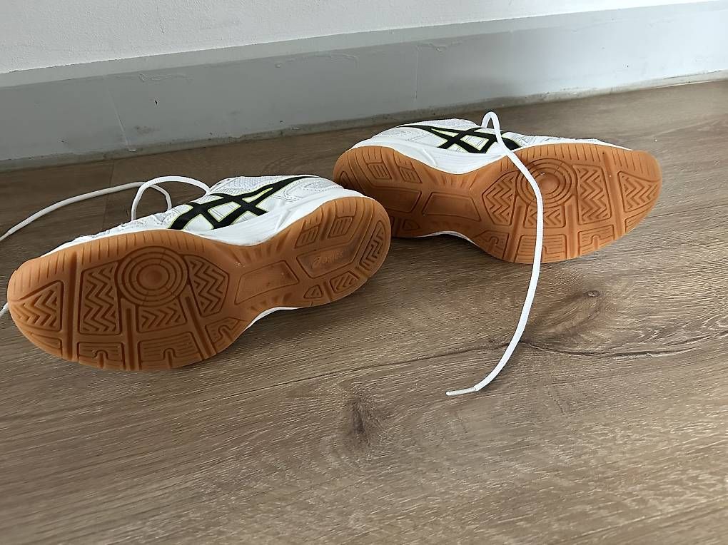 Scarpe per ragazzi: Baskets asics t. 34.5 – Usato da Curtilles venduto da cat_vs66 1