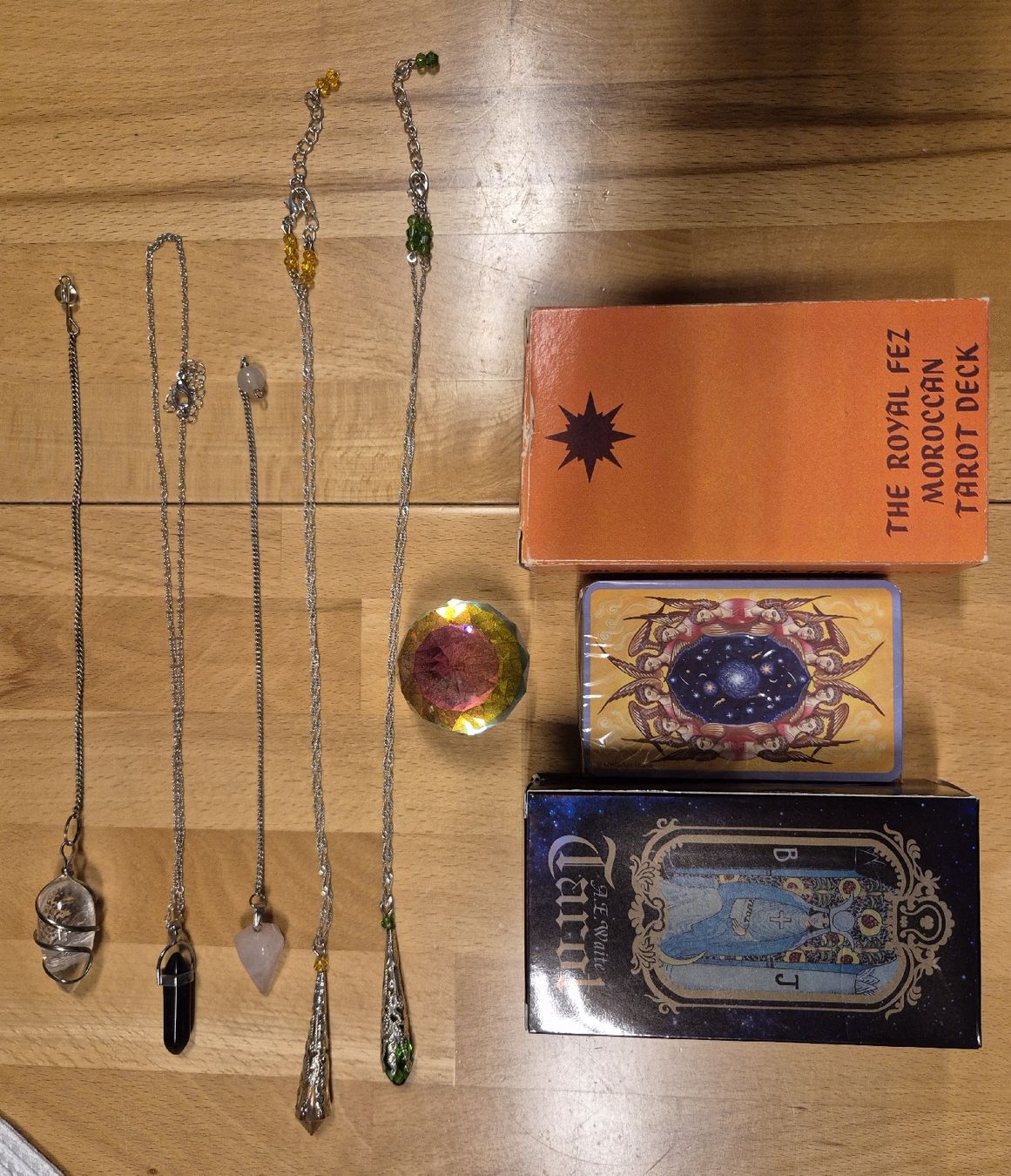 Minéraux & Lithothérapie: Tarot, Esoterik, Pendel – D'occasion à Vilters par Fleiflomi