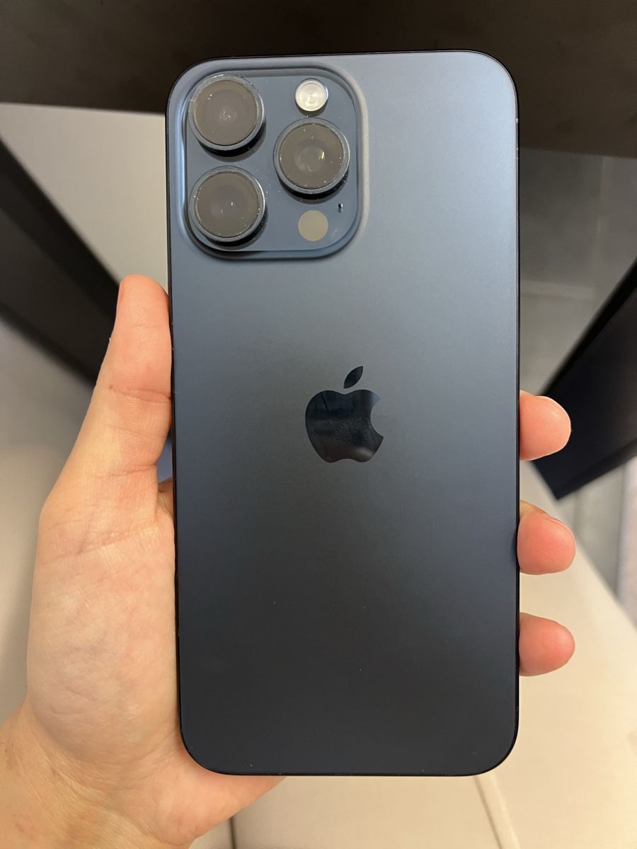 Apple Telefoni cellulari / Smartphones: İ phone 15 pro max – Usato da Zuchwil venduto da Sevval.D 2