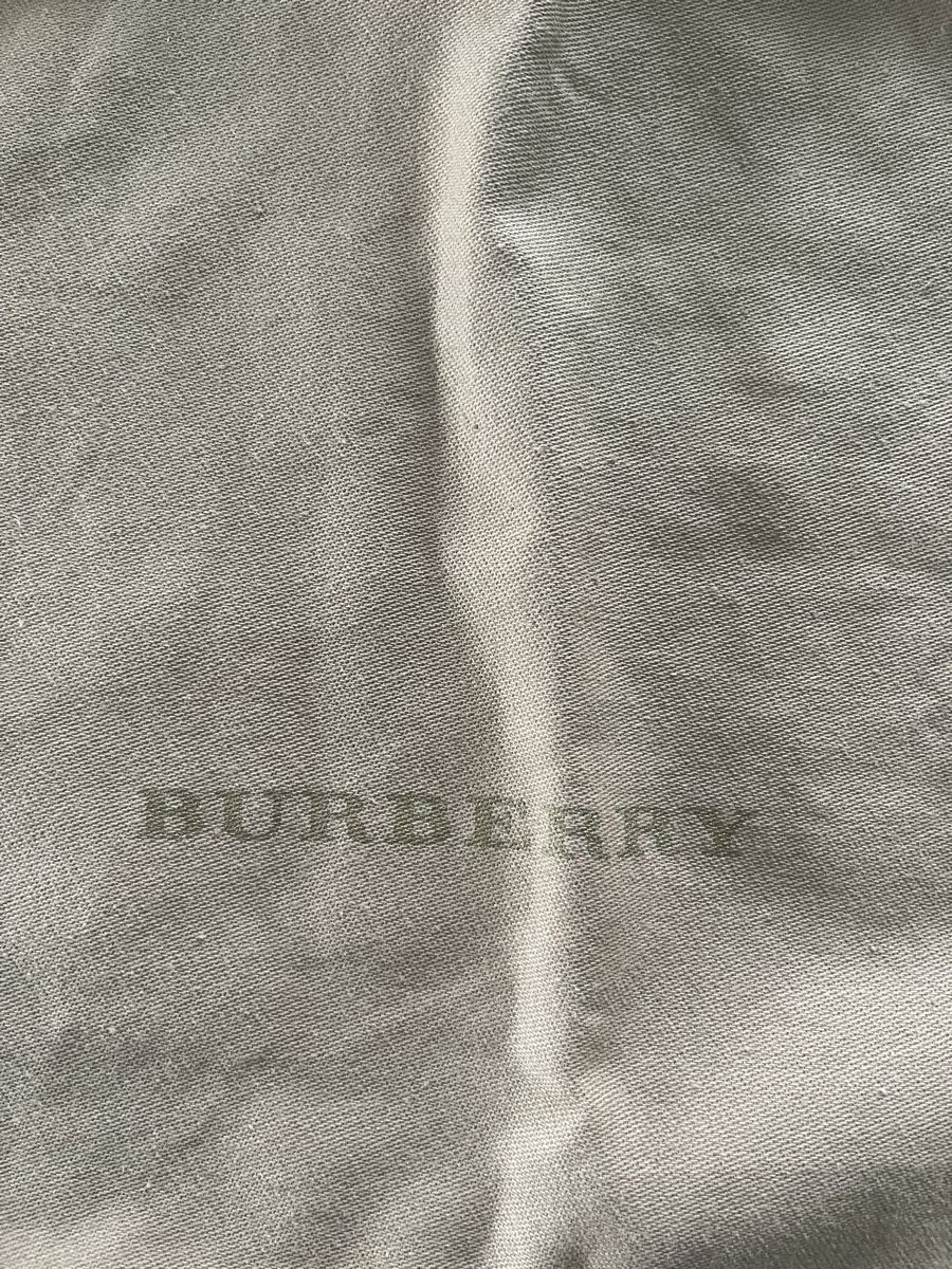 Burberry Taschen für Damen: Burberry D-Ring Tasche, Vintage Stil - ein Klassiker! – Gebraucht aus Winterthur von man_8lqn 9