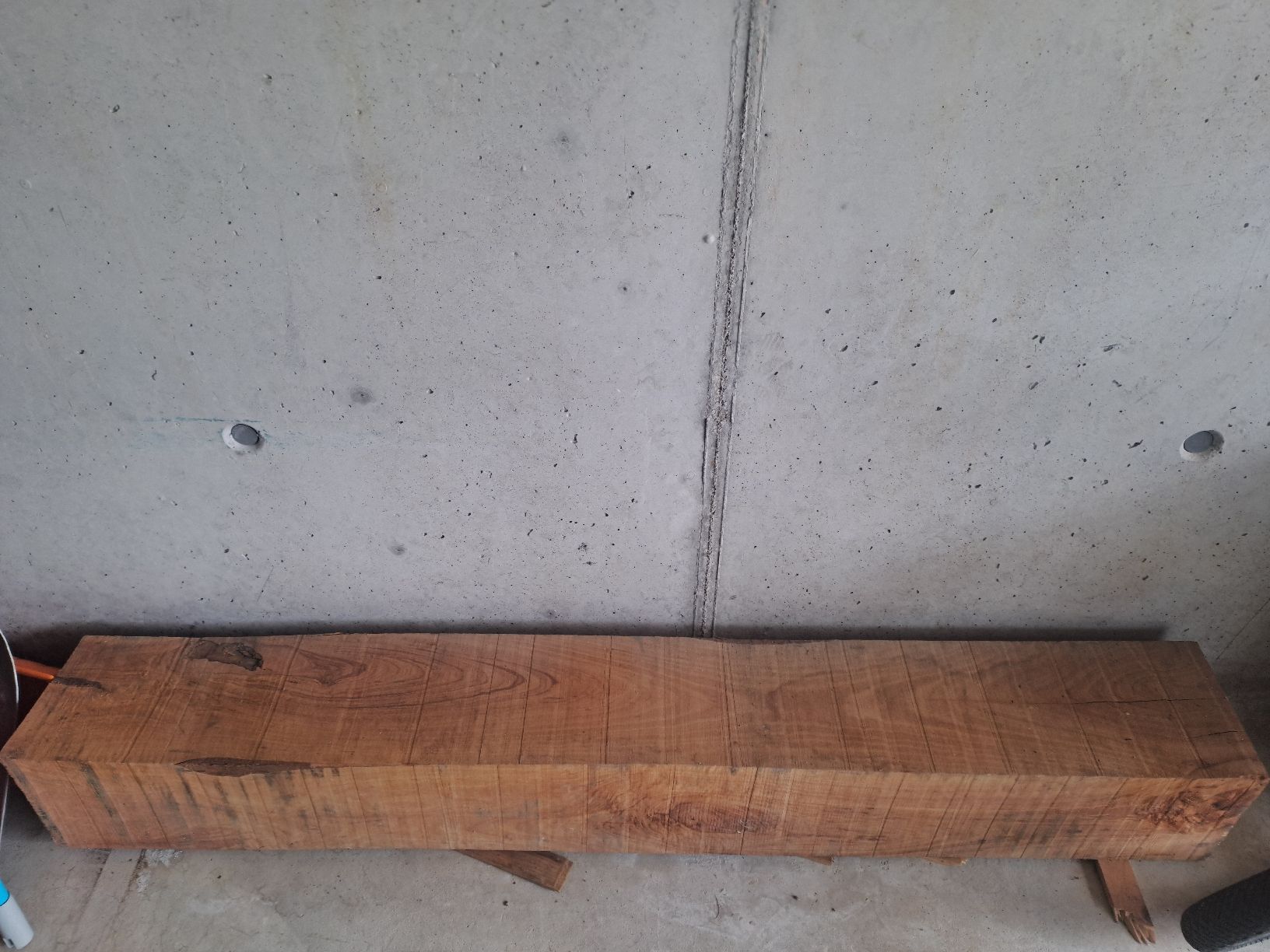 Articoli in legno: Massiver Holzbalken – Nuovo (secondo la descrizione) da Wauwil venduto da iseli01