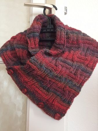 Handmade_Winterweicher Kragenschal mit Knöpfen