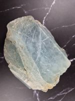 Fluorite brute vert bleuté avec inclusions – pièce naturelle