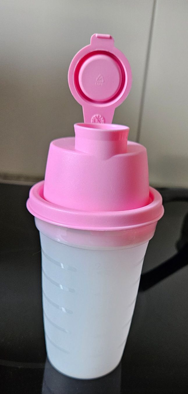 Tupperware Contenitori & Simili: Shaker 250ml – Nuovo e nell'imballaggio originale da Hasle b. Burgdorf venduto da buddle32 2