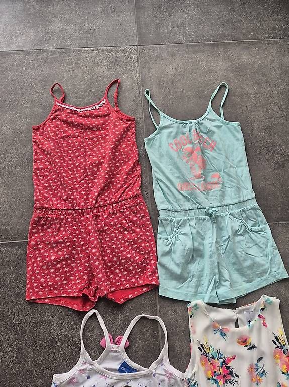 Lotti & Set di vestiti: Mädchen Kleiderpaket 122/128 – Usato da Moosseedorf venduto da shu_xbn8 1