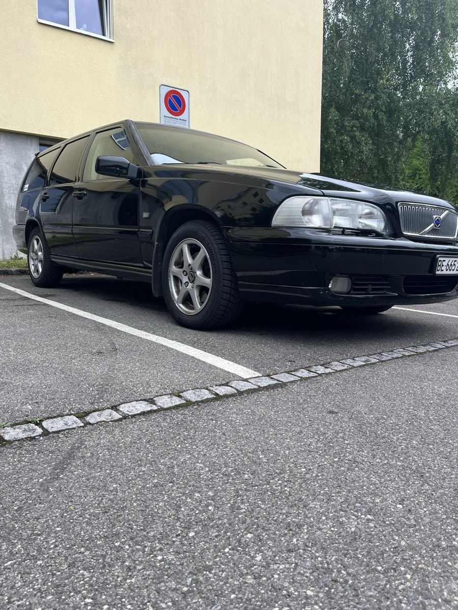 Volvo Automobili: Volvo V70 2.5 LPT – Usato da Ipsach venduto da Panzer85