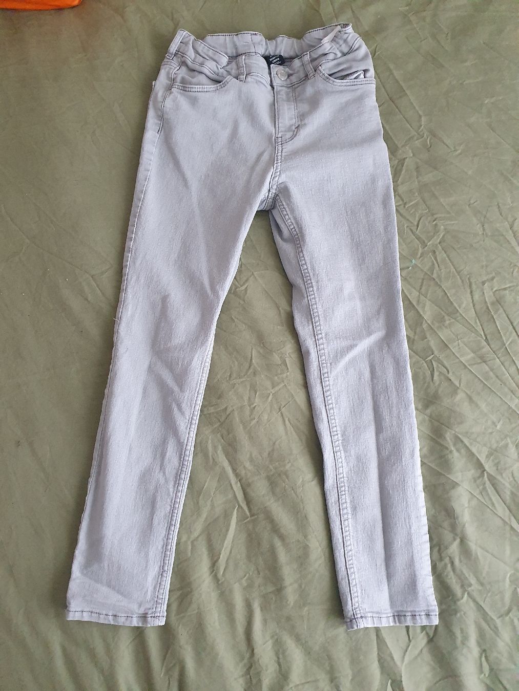 C&A Pantaloni: Skinny Jeans, hellgrau, Gr. 152, H&M, – Nuovo (secondo la descrizione) da St.Gallen venduto da Avena135
