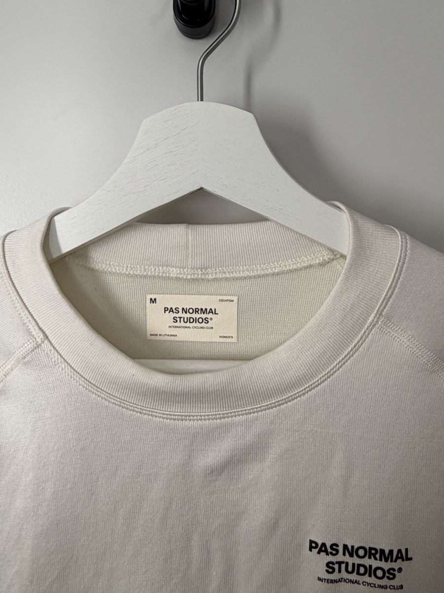 T-shirts: PNS Escapism Technical LS T-shirt – D'occasion à Zürich par yidan.fischer 3