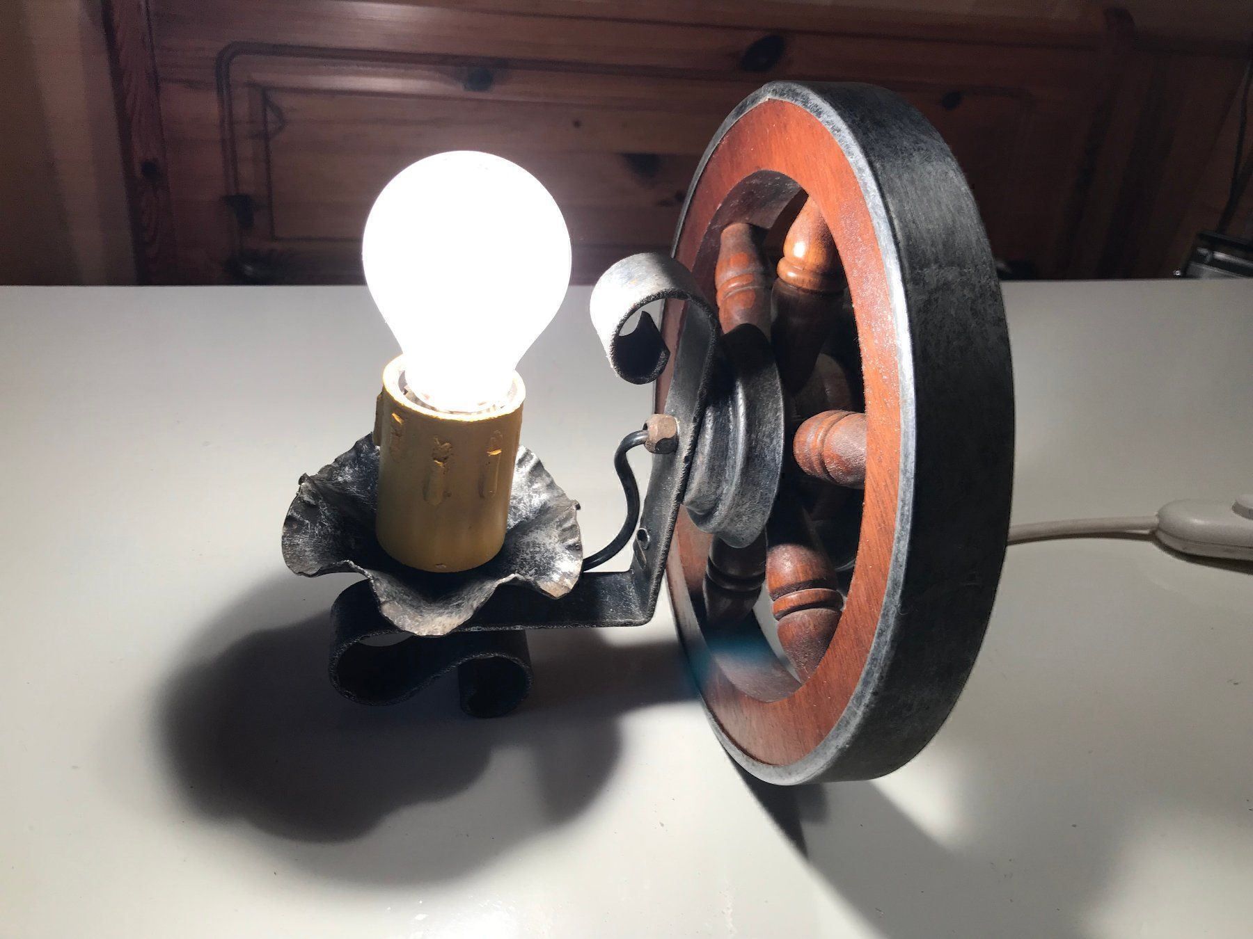 Lampade: Applique décorative avec roue en bois – Usato da Ste-Croix venduto da mjmg 2