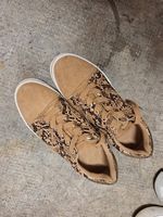 Turnschuhe 