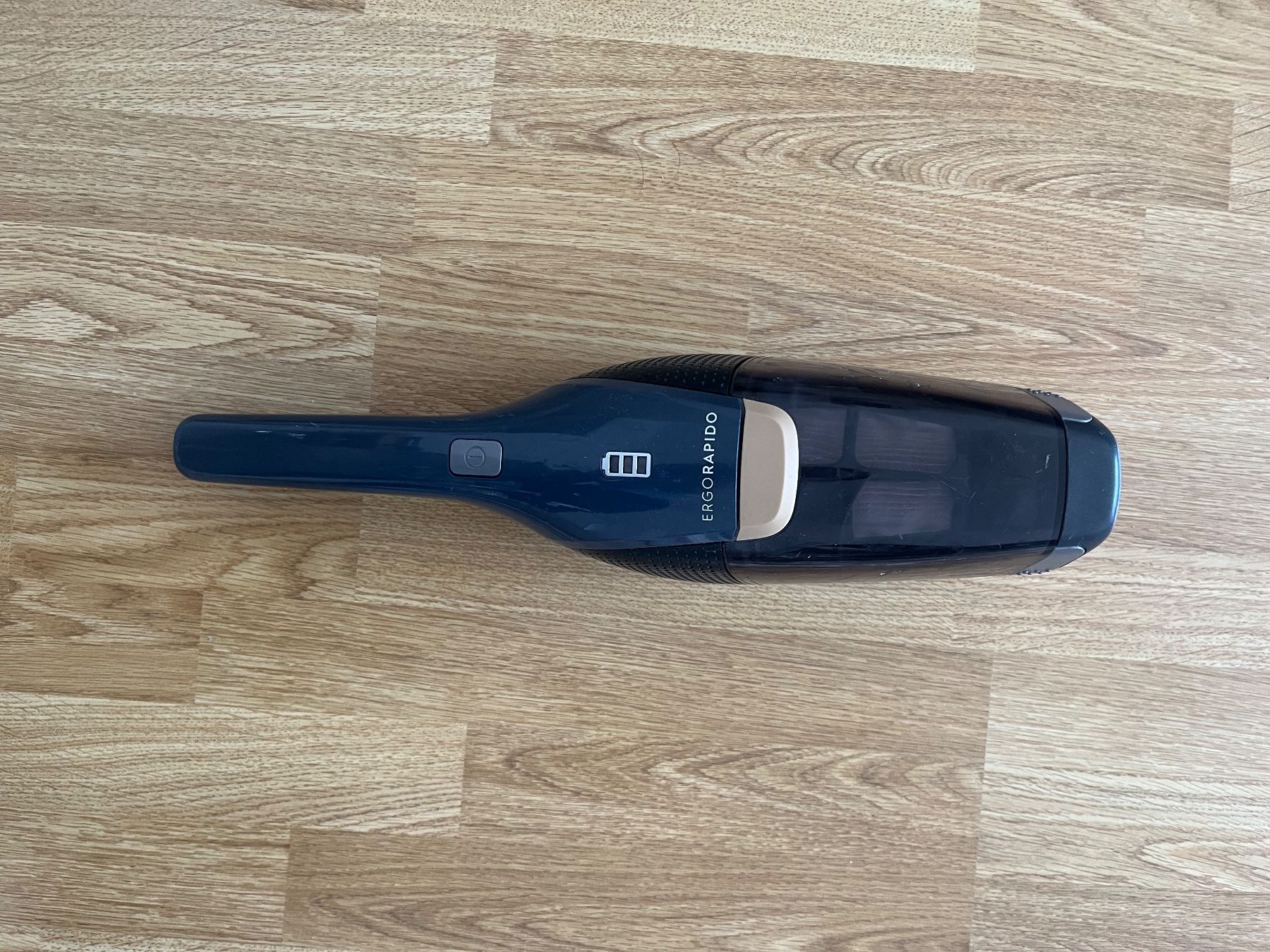 Electrolux Aspirateurs & Accessoires: ELECTROLUX Ergorapido Classic EERC75DB – D'occasion à Olten par mar_g96j 2