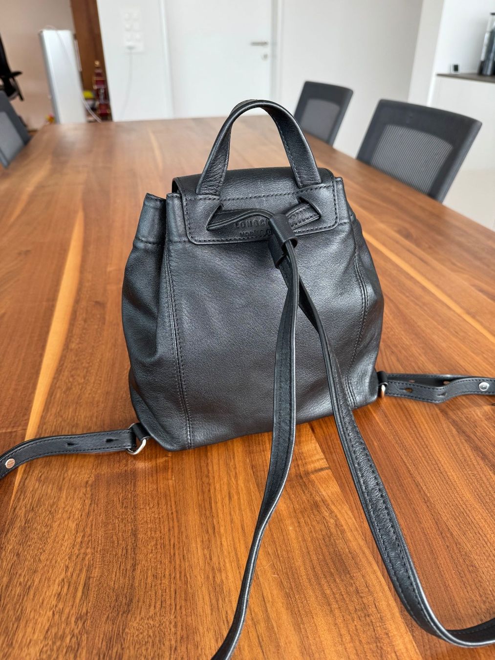 Zaini: Longchamp Leder Rucksack Logo Patch Limited – Usato da Cham venduto da Maya.B. 2