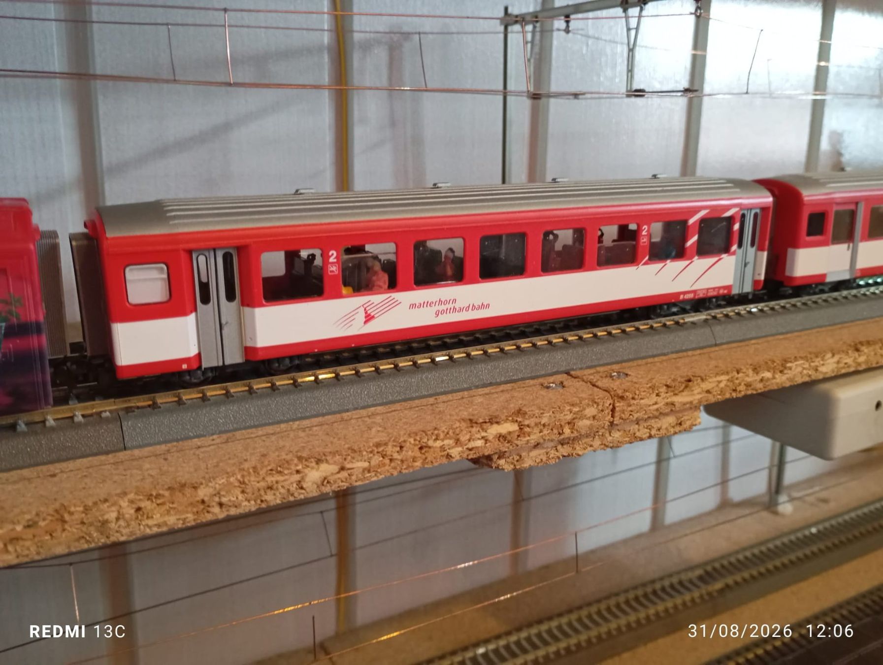 Bemo Modellini di ferrovie: Rame MGB HGe 4/4 + 6 wagons – Usato da Torgon venduto da MOB9519 8