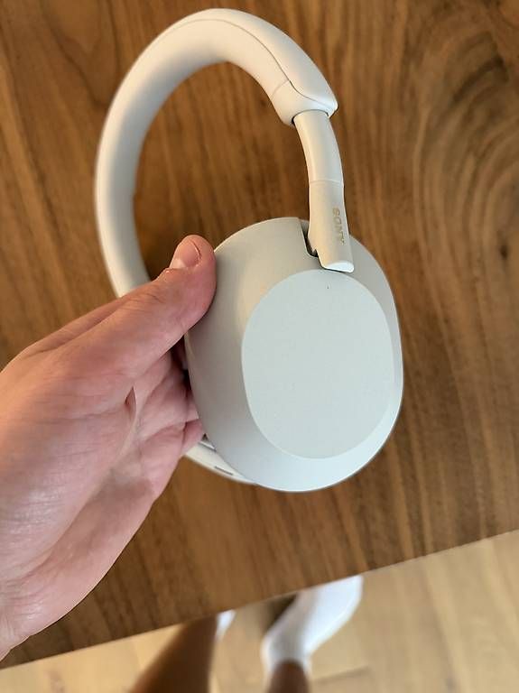 Cuffie: Sony wh-1000xm5 – Usato da Zürich venduto da yll_srq2 1