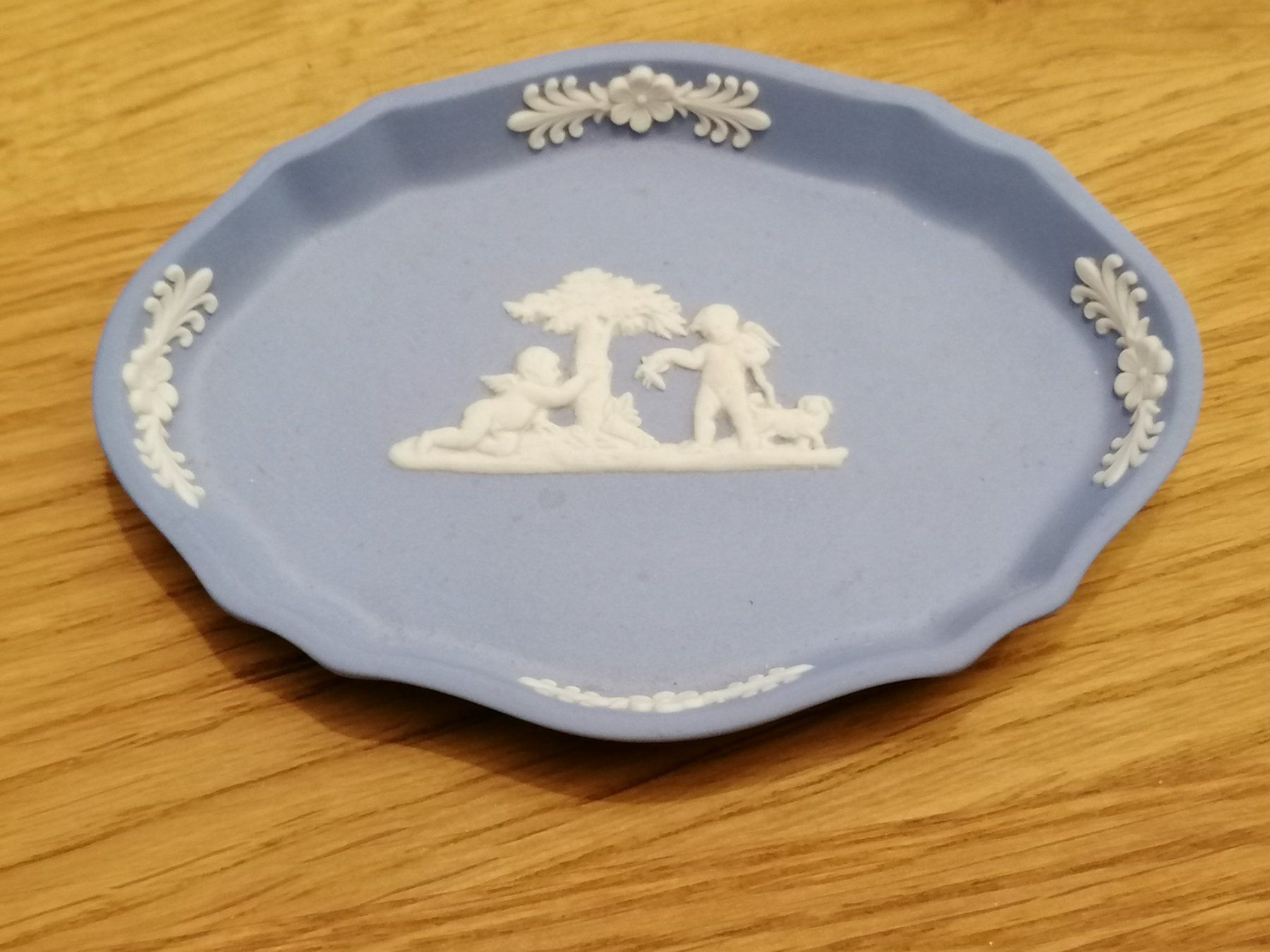 Wedgwood Piatti: Wedgwood Jasperware Schale / Teller – Usato da Basel venduto da vintagecollector