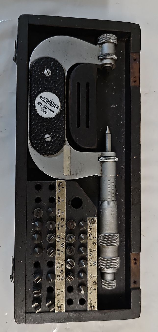 Reishauer Tutti gli attrezzi: Reishauer Gewindemessgerät 25-50mm mit Einsätzen, – Usato da Neuhausen venduto da reifen-profis
