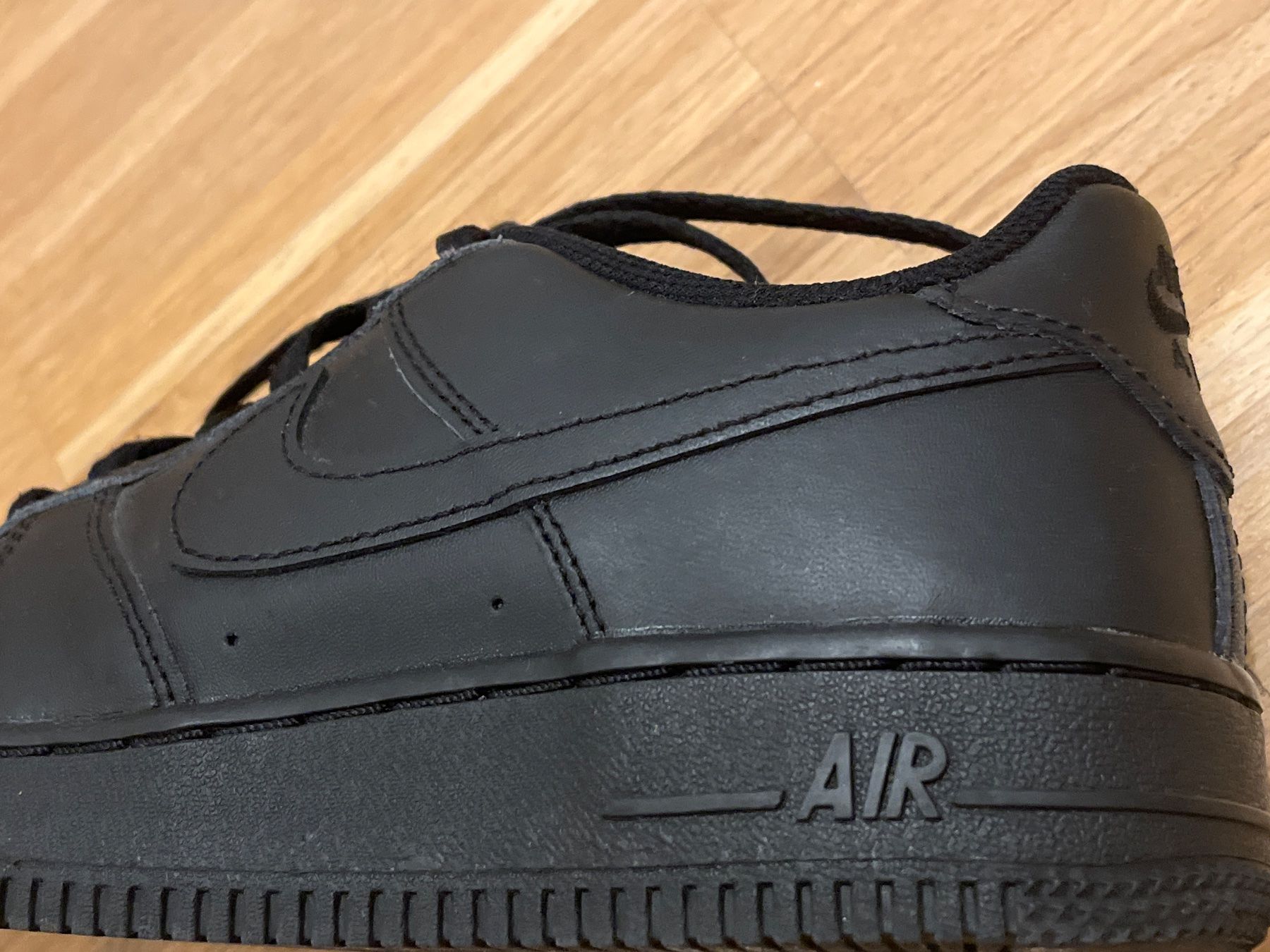 Nike Scarpe da uomo: Nike air force 1, taille 37.5 – Usato da Genève venduto da Lalafanny66 1