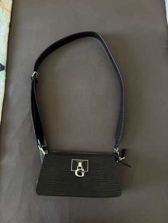 Guess Tasche