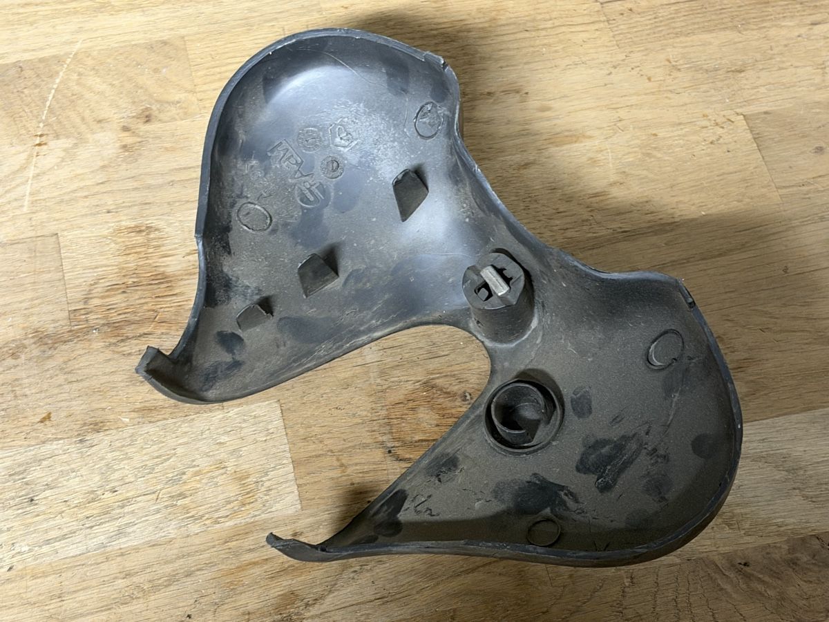 Parti ricambio per ciclomotori: Piaggio Ciao C24 Sattel Abdeckung unten original – Usato da Bolken venduto da si.x.las 2