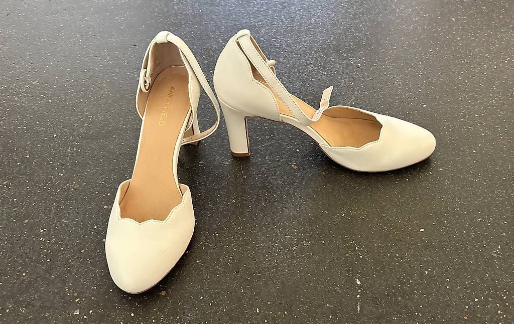 Anna Field Scarpe da donna: Hochzeitsschuh Grösse 37 – Usato da Appenzell venduto da Tanja222