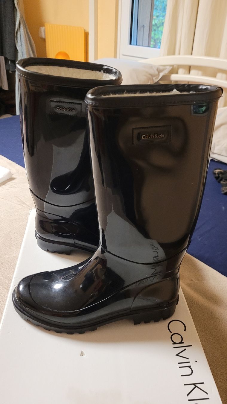 Calvin Klein Scarpe da uomo: bottes caoutchouc calvin Klein – Nuovo e nell'imballaggio originale da collonges venduto da marlene.carlos