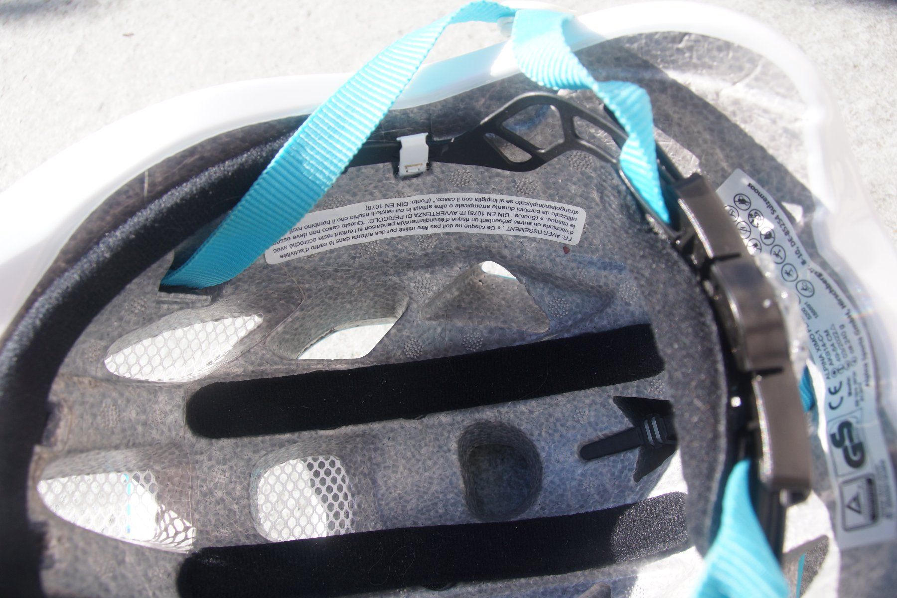 Caschi: Kinder Velohelm – Usato da Bremgarten AG venduto da kat_65mt 4