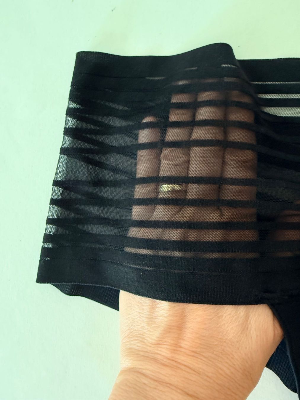 Hunkemöller Sonstige Unterwäsche: HUNKEMÖLLER, String Strip INVISIBLE, Grösse S, Farbe Schwarz – Neu und originalverpackt aus Rudolfstetten von gst_g7xl 1