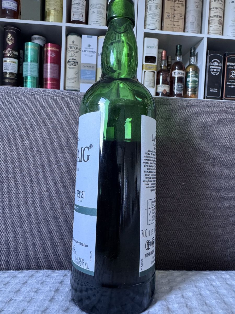 Laphroaig Bevande alcoliche: Laphroaig 10 Jahre Cask Strength Batch 015 70cl – Usato da Hergiswil NW venduto da wert721 4