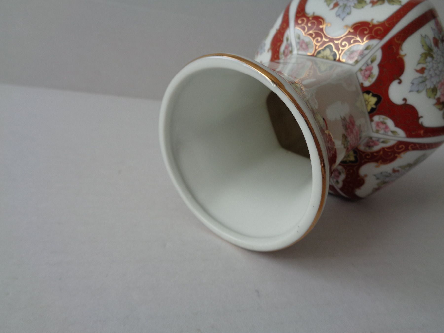 Vasen & Gefässe: Asiatische sechseckige Vase – Gebraucht aus Chur von omonia 6