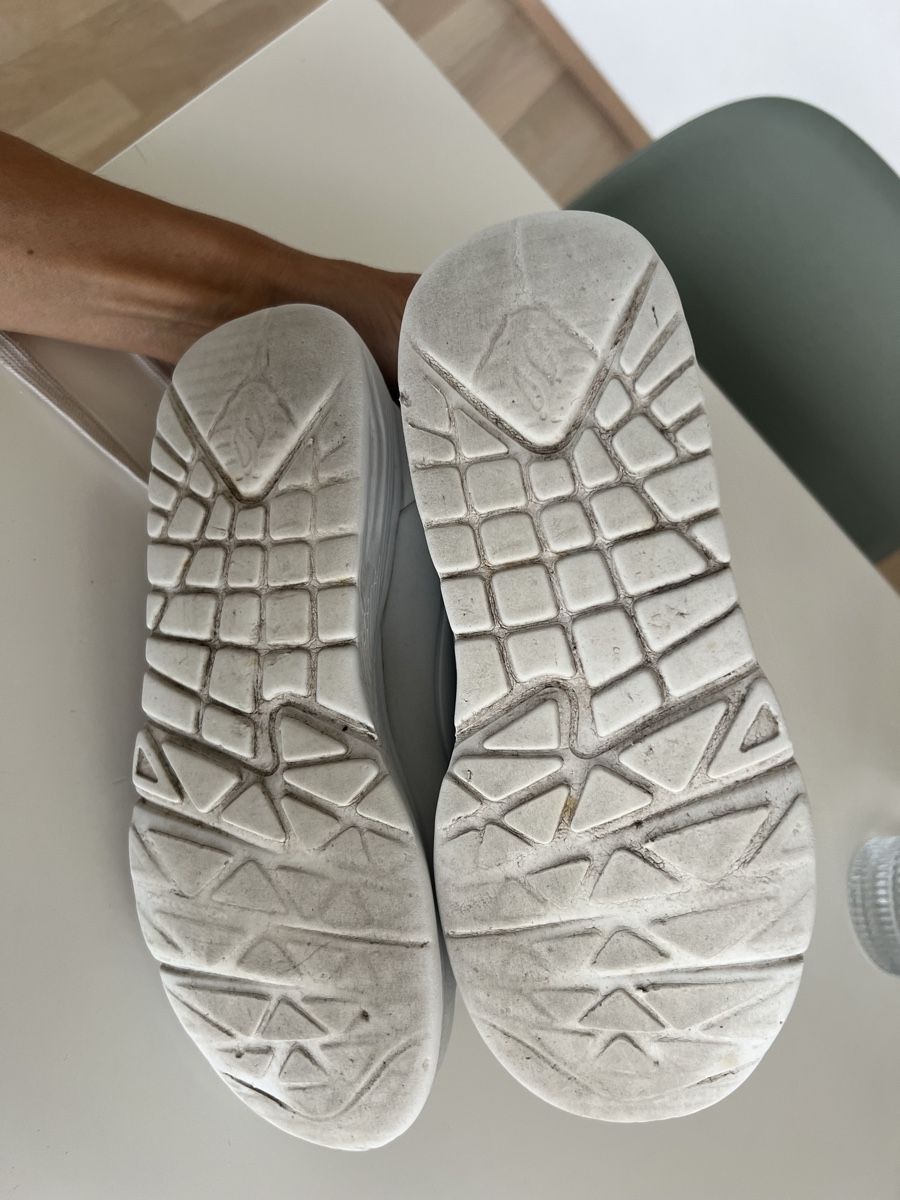 Skechers Scarpe per ragazze: Basket sckecher taille 35 – Usato da Sion venduto da jerermy1911 2