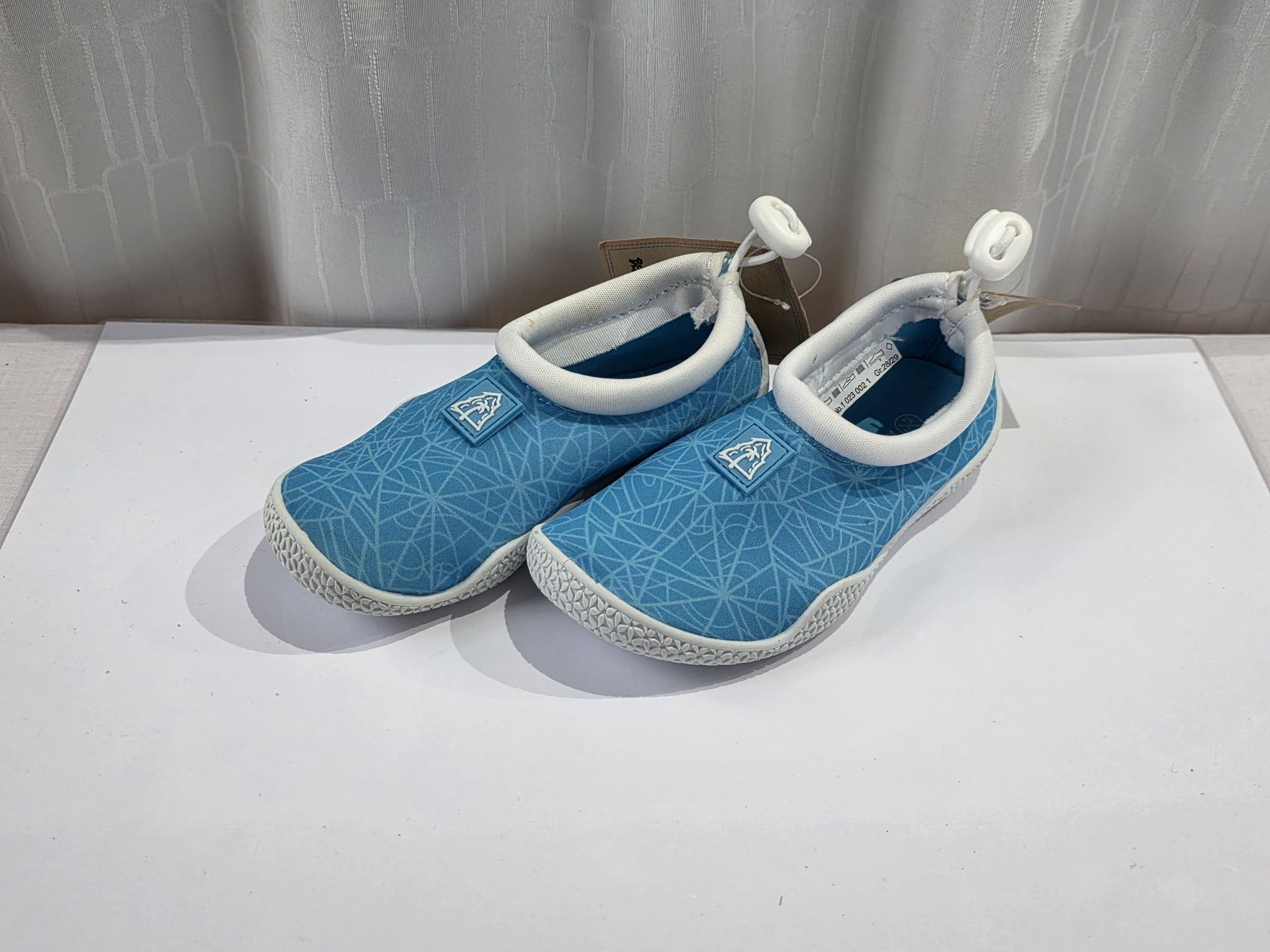 Scarpe per ragazzi: Gr. 28/29 - BeachMountin Badeschuhe, Neu – Nuovo e nell'imballaggio originale da Nürensdorf venduto da sal_g2bz