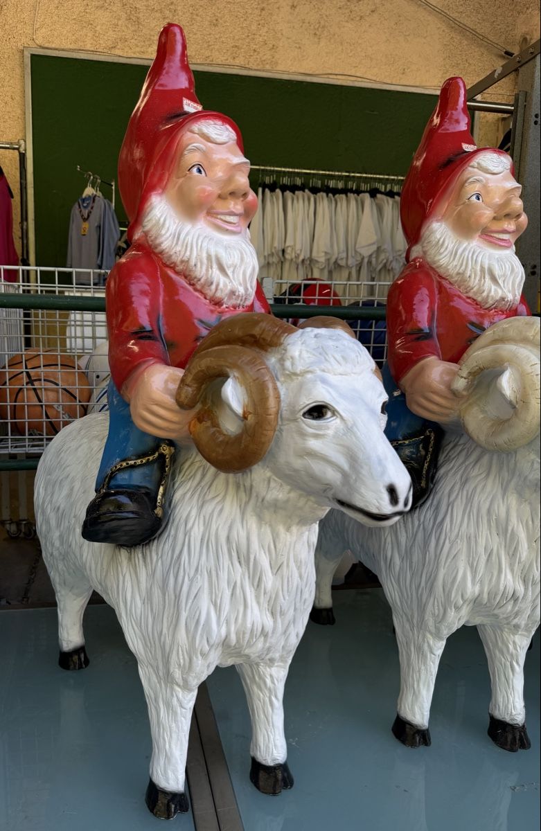 Figuren: Gartendekoration Zwerg auf Schaf NEU – Neu (gemäss Beschreibung) aus Interlaken von Skandalpreis 1