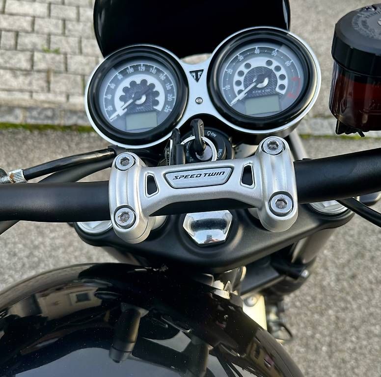 Triumph Strada: Vds Triumph Speed Twin 1200 – Usato da Lavigny venduto da fdo01 3