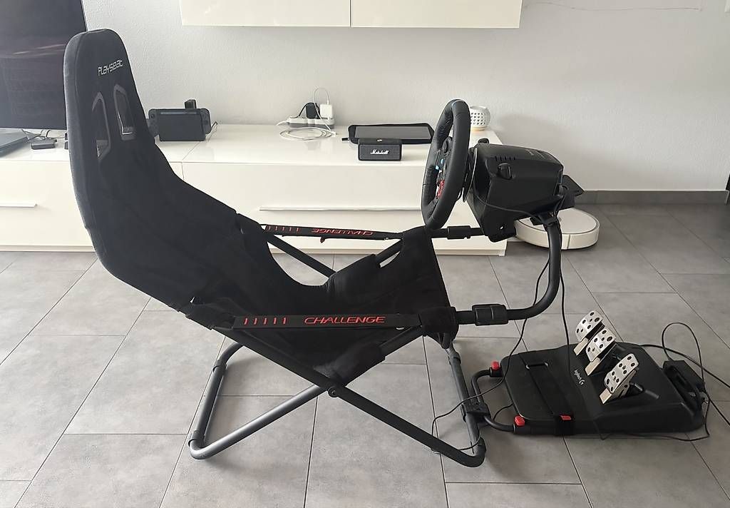 Sedie: Playseat + Logitech G29 – Usato da Giubiasco venduto da sal_j5sd