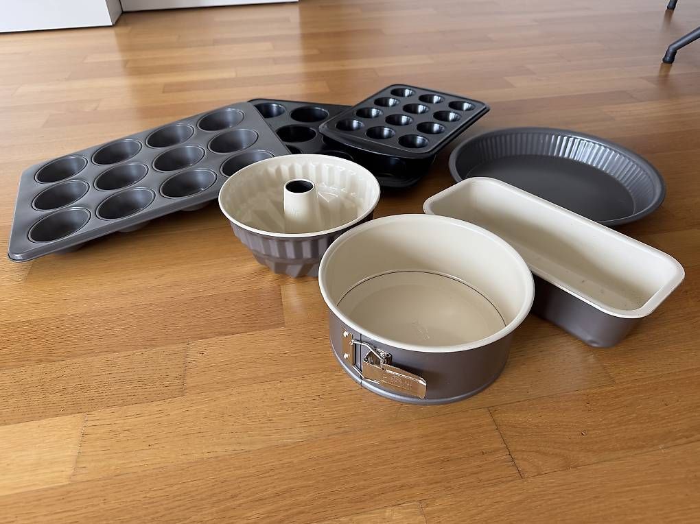 Moules à gâteaux: Backformen Set (7-Teilig) – D'occasion à Uster par cynale 1