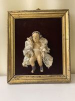 Holzpuppe, Jesuskind, antik , auf Rahmen montiert, 14 cm