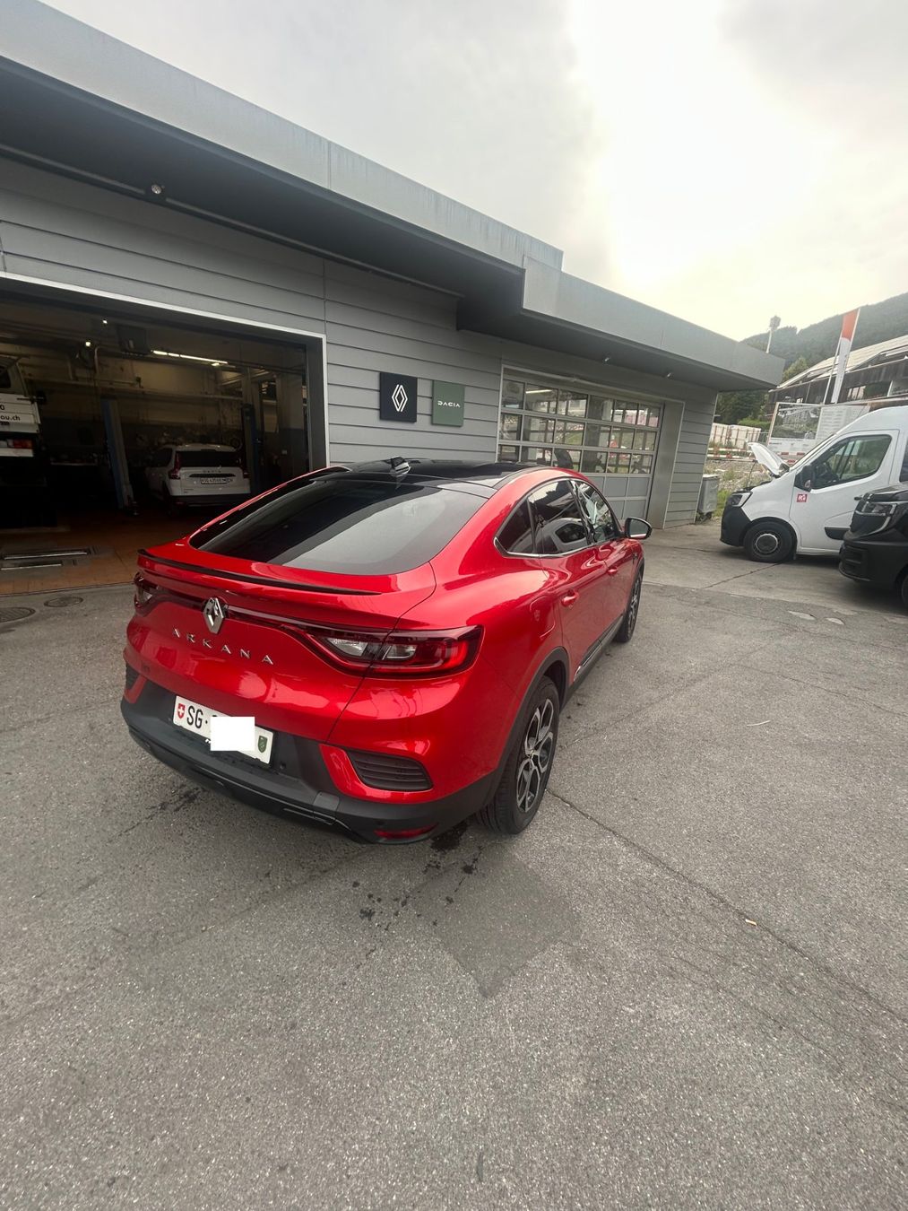 Renault Autos: Renault Arkana neuwertig, Rot – D'occasion à St. Margrethen SG par frc10 3
