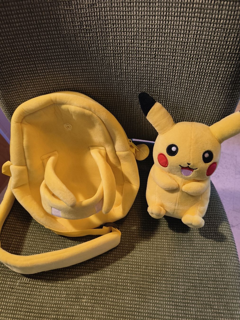 Taschen: Pikachu Tasche  – Gebraucht aus Bäretswil von Whatever101 1