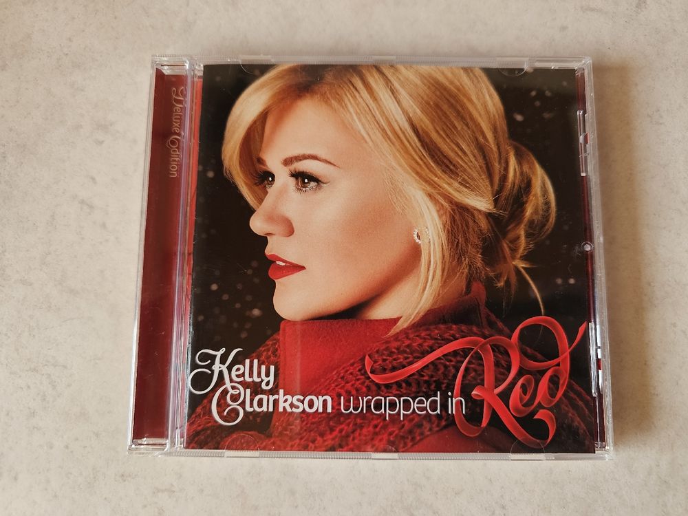 Kelly Clarkson - Wrapped In Red (Gebraucht) in Schneisingen für CHF 2.5 ...